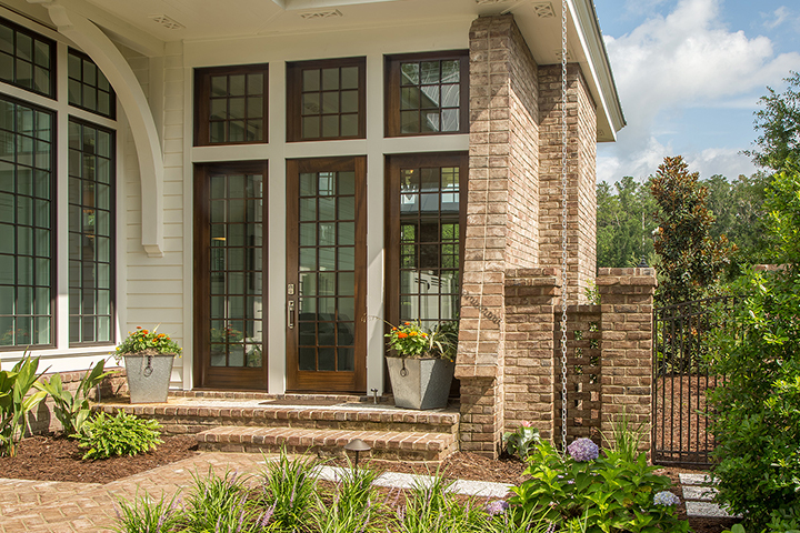 rbch-lot-295-720x480-rear-entry